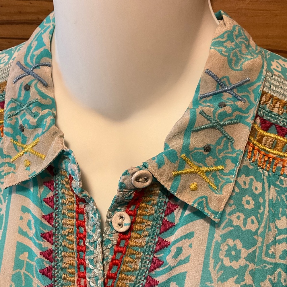 NWT Johnny Was Biya Dionne Silk Blouse Waterscape - Picture 9 of 10